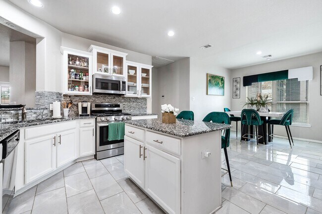 Building Photo - 21388 Timber Lodge Ln