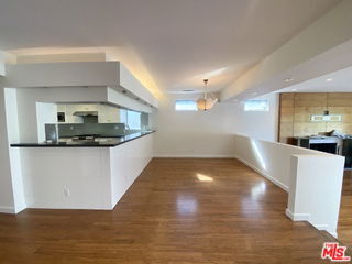 Building Photo - 3392 McLaughlin Ave