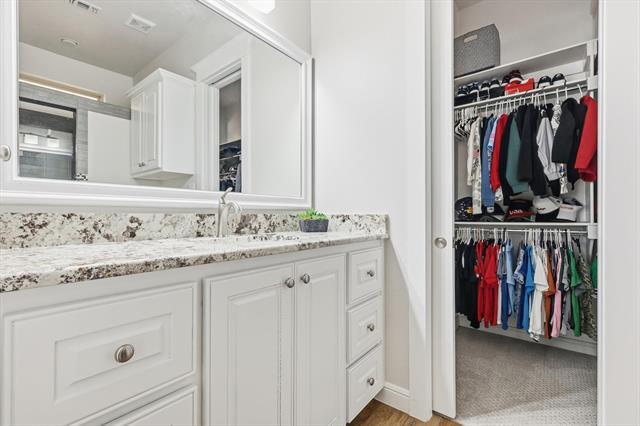 Building Photo - 516 Hearth Terrace