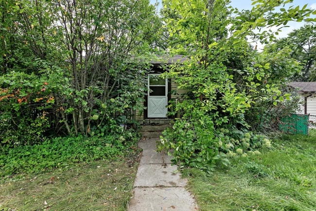 Building Photo - 3931 W Kaul Ave