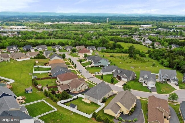 Building Photo - 115 Beauregard Dr