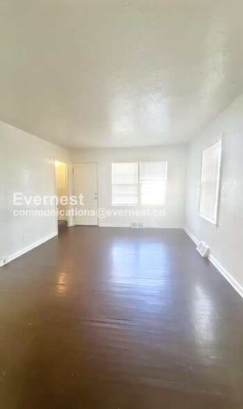 Building Photo - 2811 E 58th St