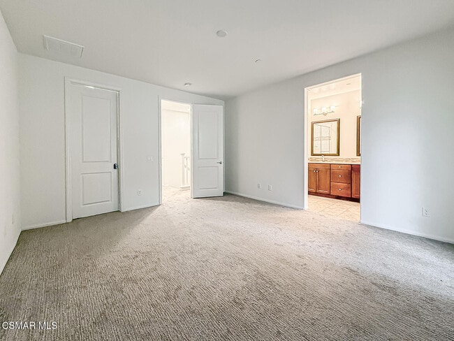 Building Photo - 389 Castiano St