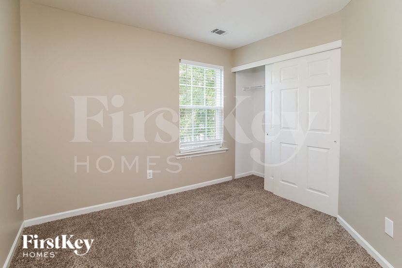 Building Photo - 292 Hiawassee Dr