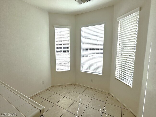 Building Photo - 10018 Ivy Patch St