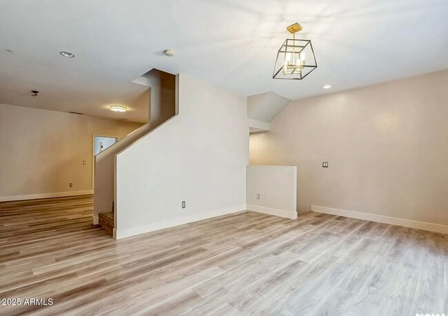 Building Photo - 7853 N 21st Ave