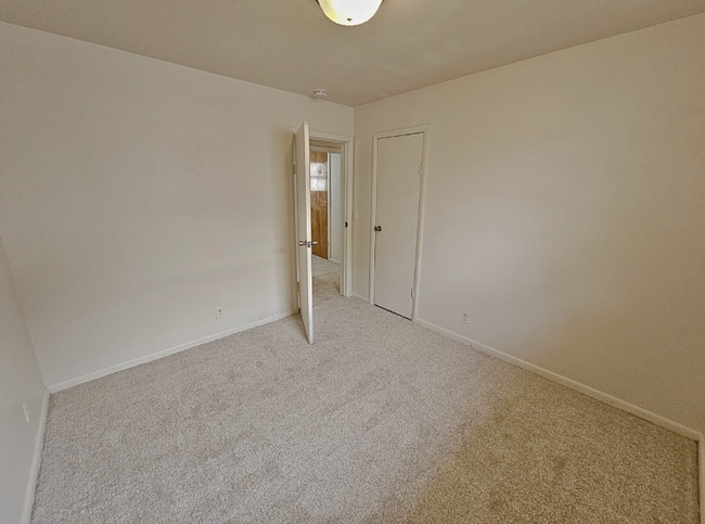 Building Photo - 277 S Fulton Ave