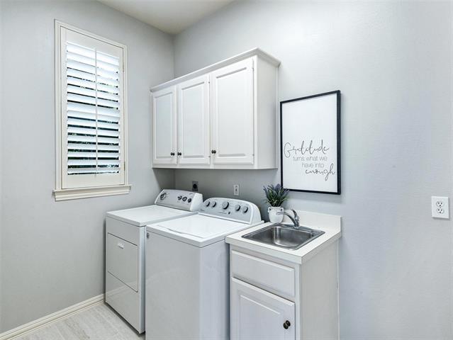 Building Photo - 4464 Longfellow Dr