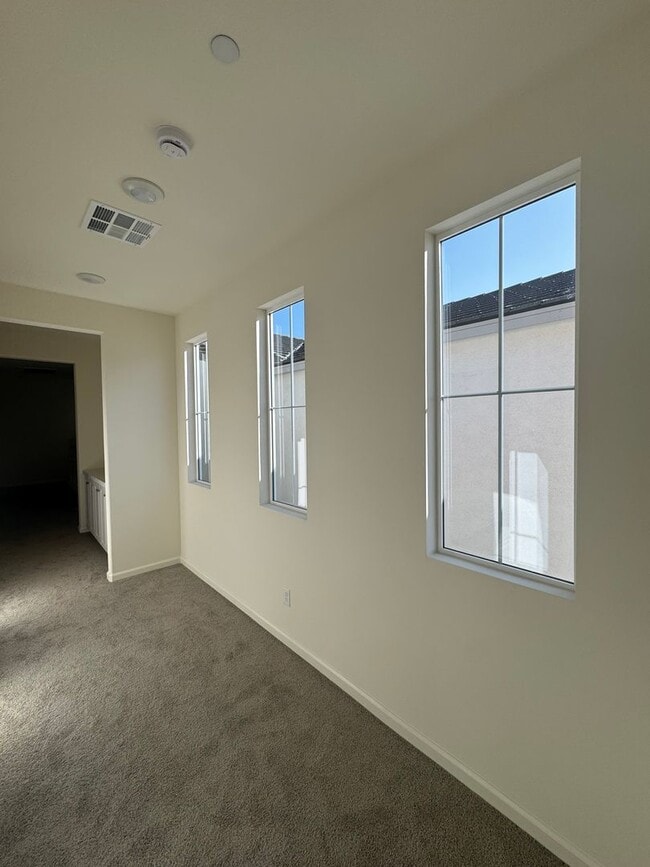 Building Photo - Beautiful Brand-New Home (Price Drop)>>>> Call Today>>>>