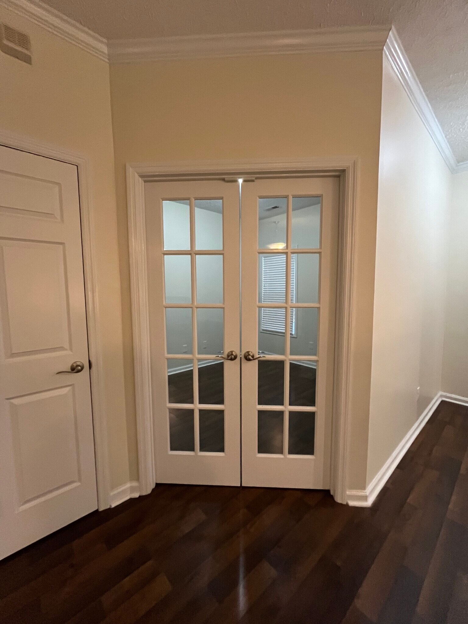 Building Photo - 532 Lionshead Rd