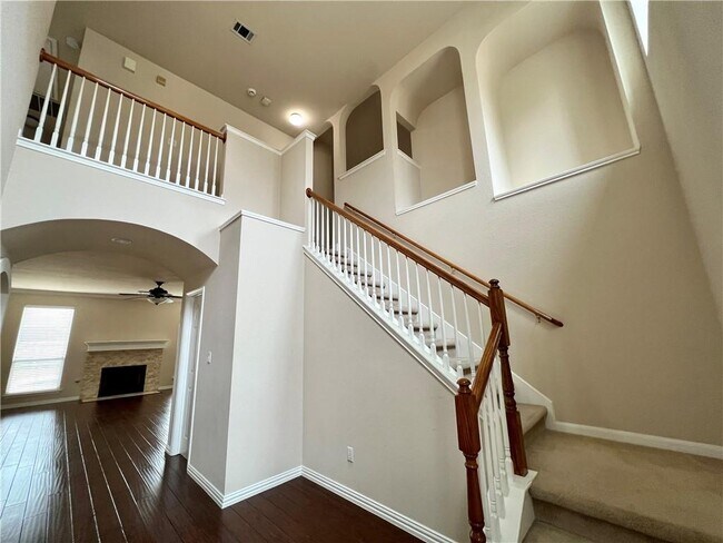 Building Photo - 15521 Whistling Straits Dr