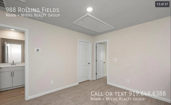 Building Photo - 988 Rolling Flds Dr