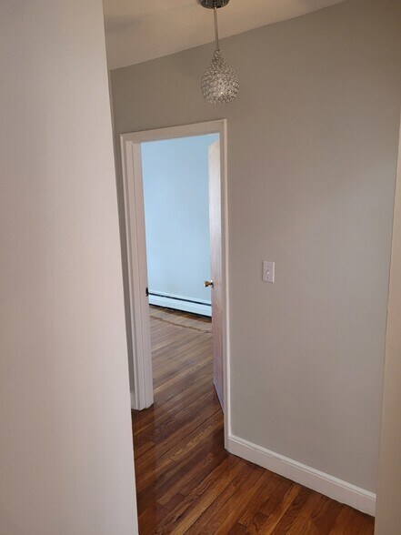 Building Photo - 45 Selkirk Rd