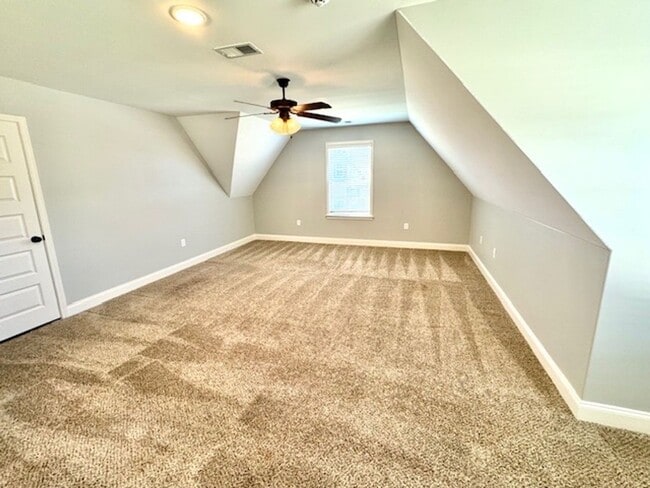 Building Photo - RiverstoneDrive5378