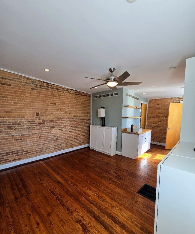 Building Photo - 239 S Collington Ave