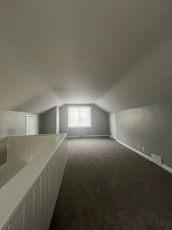 Building Photo - 1126 Mill St