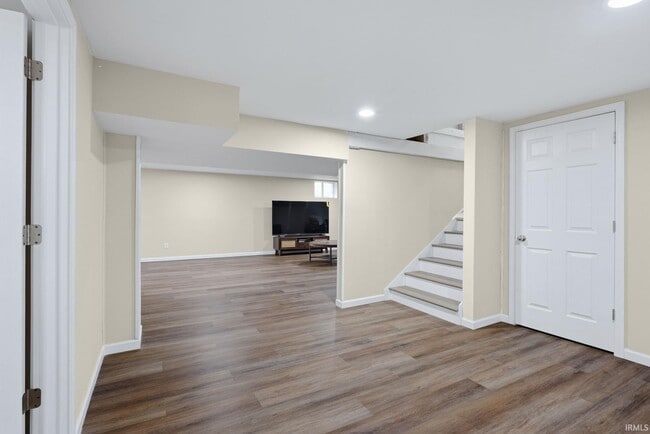 Building Photo - 6290 W State Rd 45