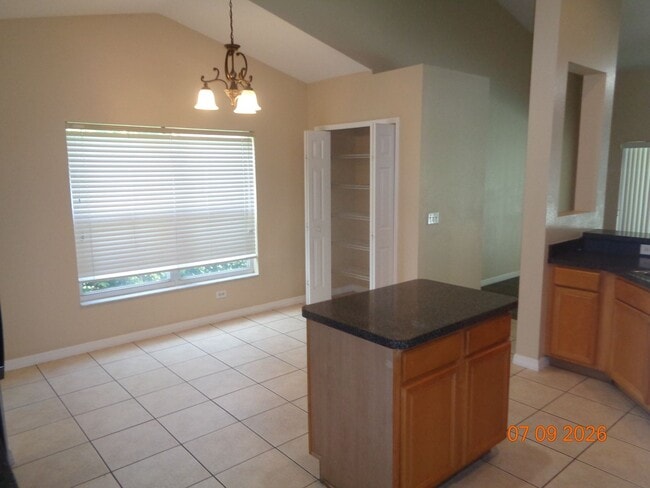 Building Photo - Beautiful 4 Bed/ 3bath Pool home