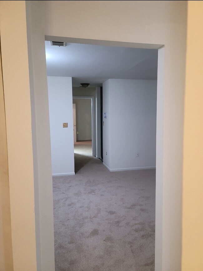 Building Photo - 8374 Buttress Ln