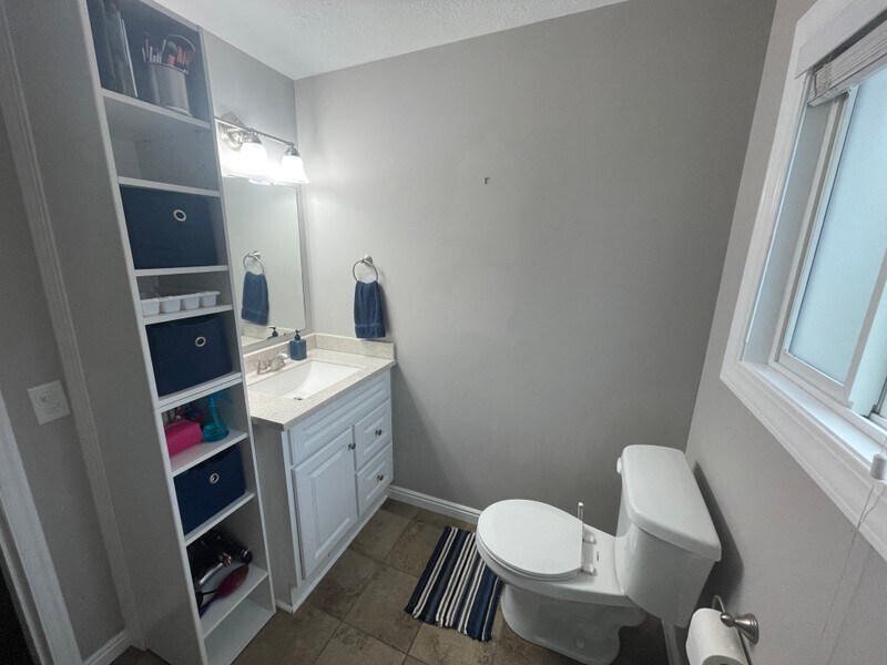 Building Photo - 164 N 300 E
