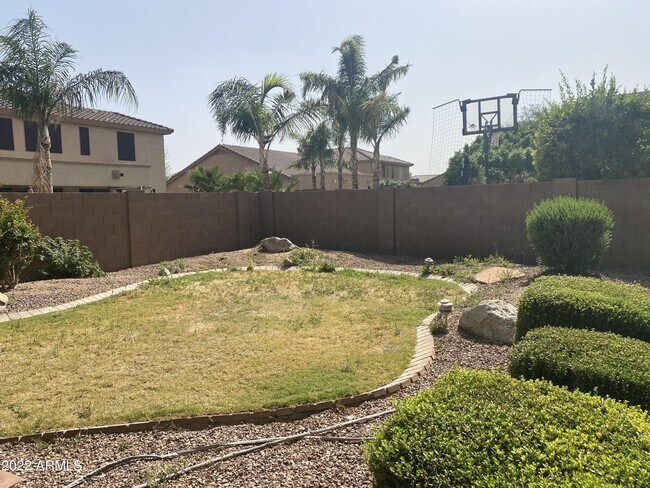 Building Photo - 5171 W Karen Dr
