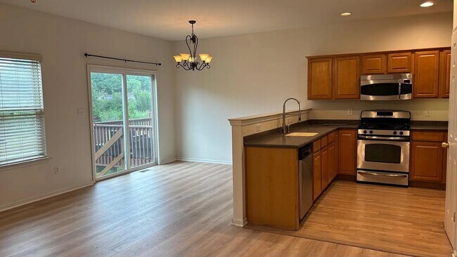 Building Photo - 1161 Tudor Dr