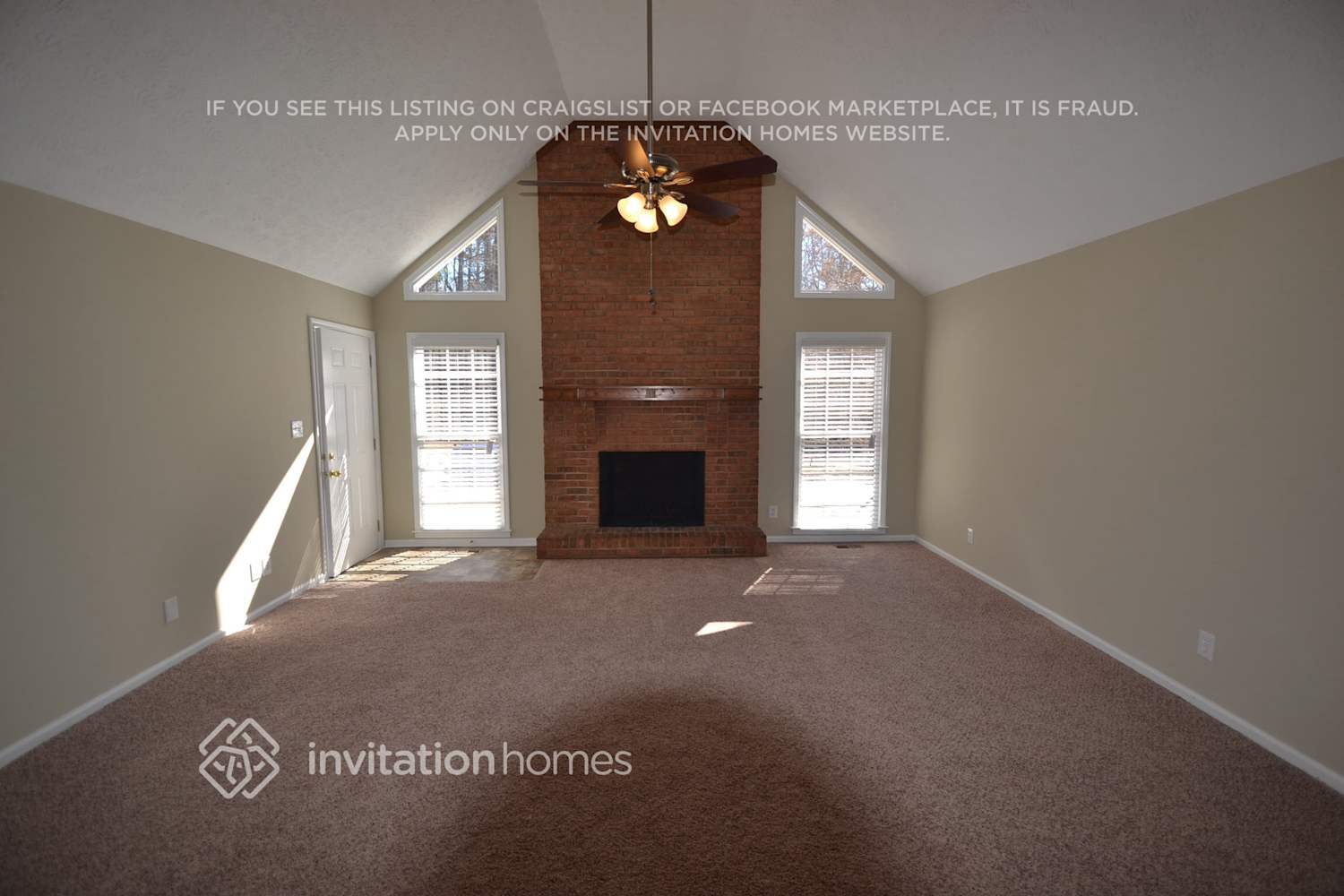 Building Photo - 1501 Sundale Dr