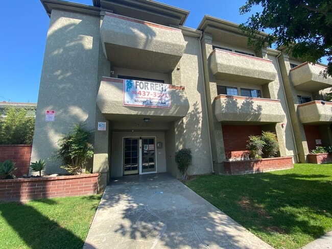 Building Photo - 1429