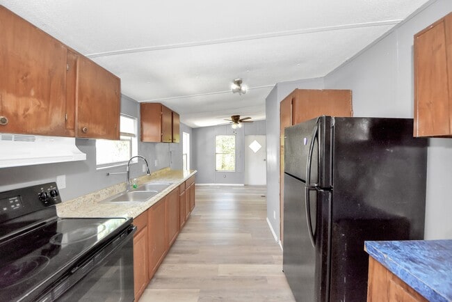Building Photo - 14009 Rustic Ln