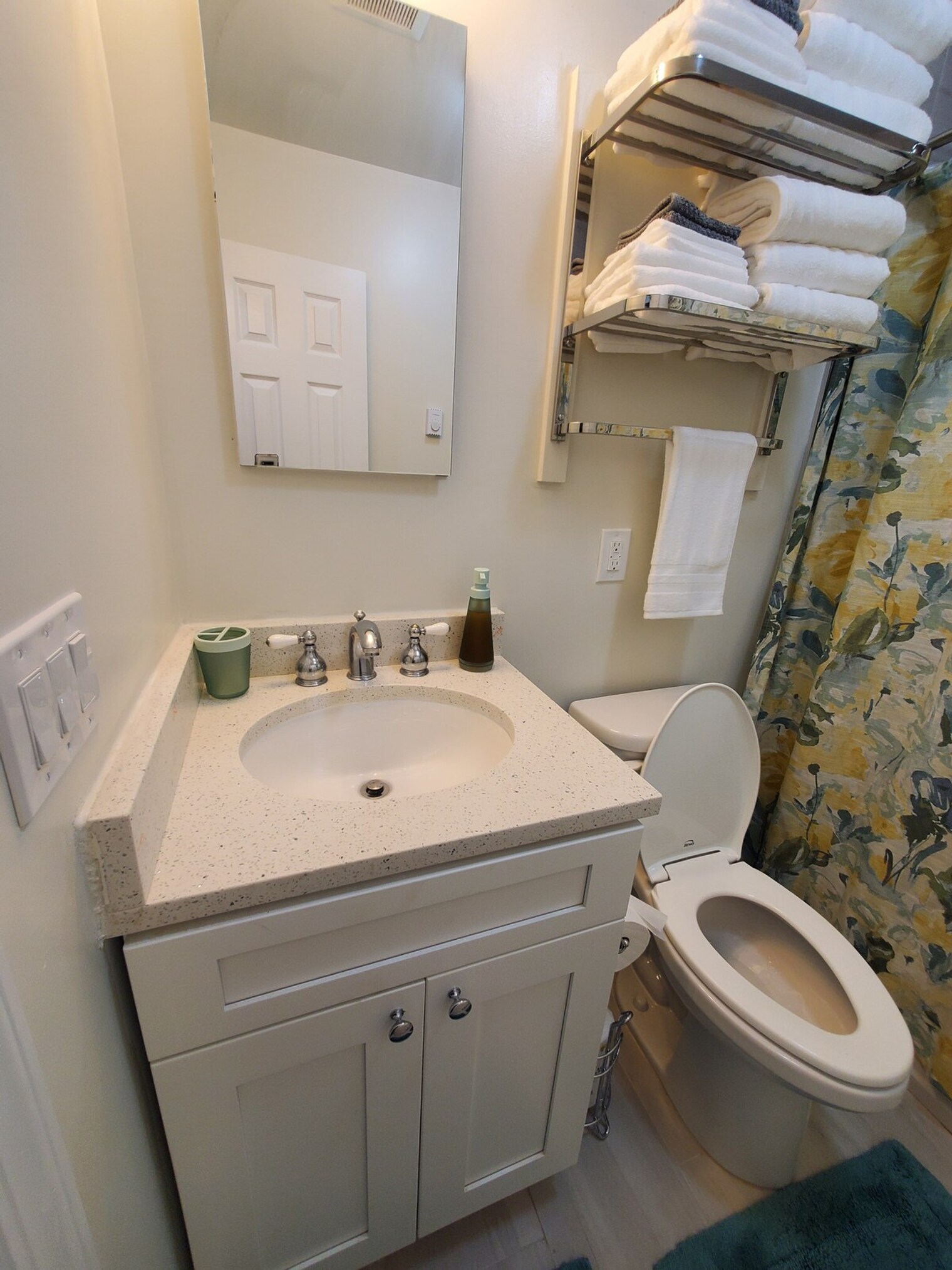 Building Photo - 541 S 9th Ave