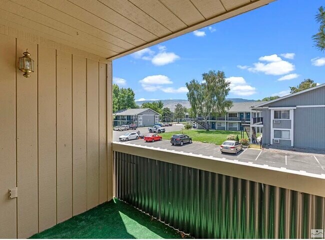 Building Photo - 2300 Dickerson Rd