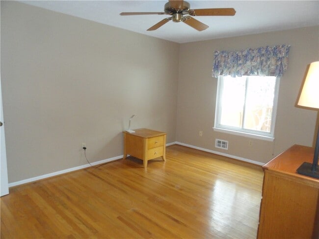 Building Photo - 64 Greenway Blvd