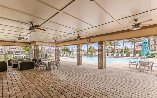 Building Photo - 7028 Beauhaven Ct