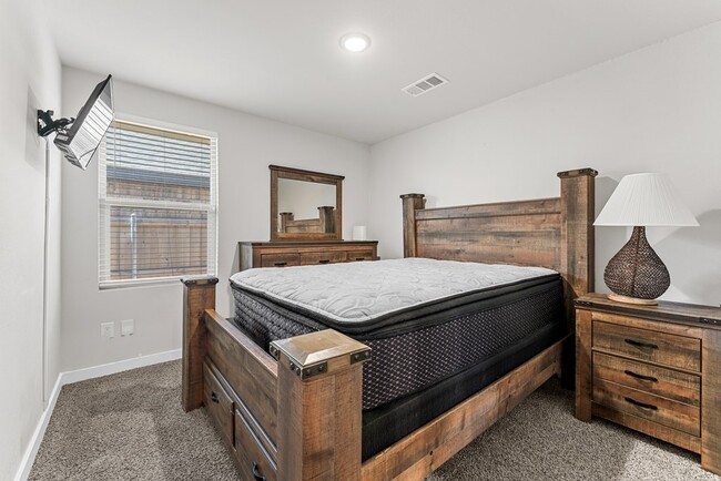 Building Photo - 7625 Purple Vitex Rd