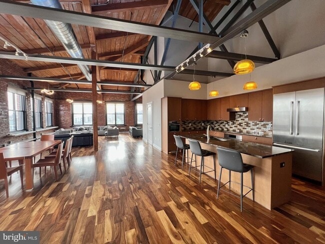 Building Photo - 1147-53-1153 N 4th St