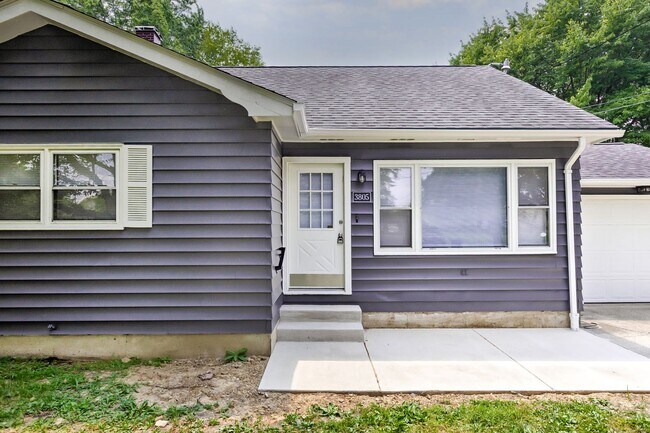 Primary Photo - Charming 3-Bedroom Rental Home in Austintown