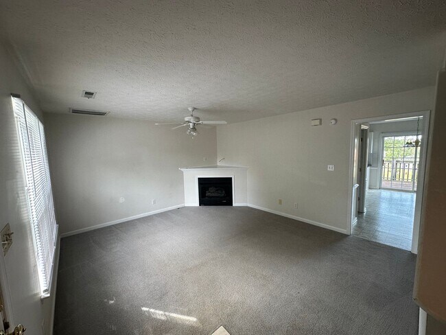 Building Photo - 1015 Blake Ct