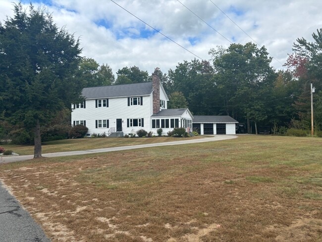 Building Photo - 8 Black Point Rd