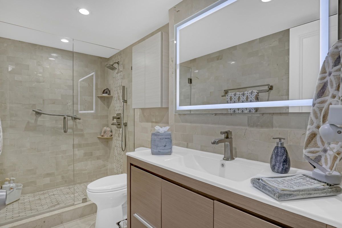 Building Photo - 3450 S Ocean Blvd