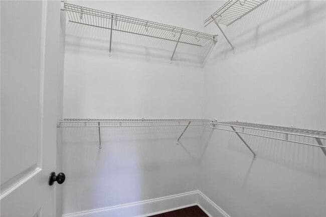 Building Photo - 11 Perimeter Center E