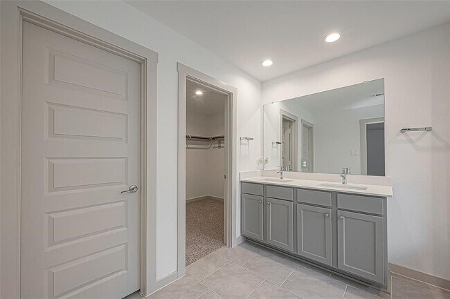 Building Photo - 7006 Telford Holw Trl