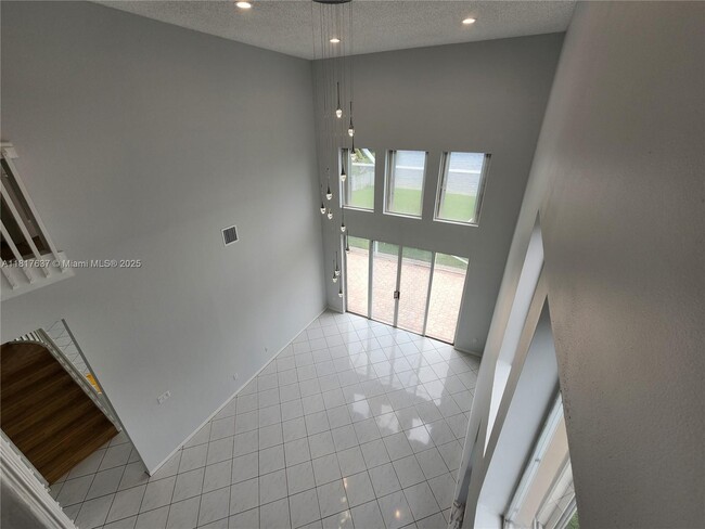 Building Photo - 15840 NW 16th Ct