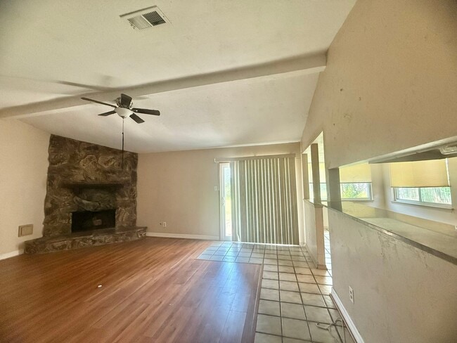 Building Photo - 3602 Brier Gardens Dr