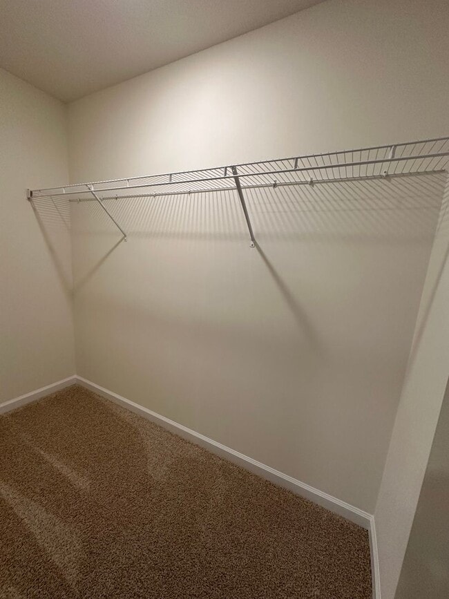 Building Photo - 3 Bedroom / 2.5 Bath Townhome Kingsport, TN