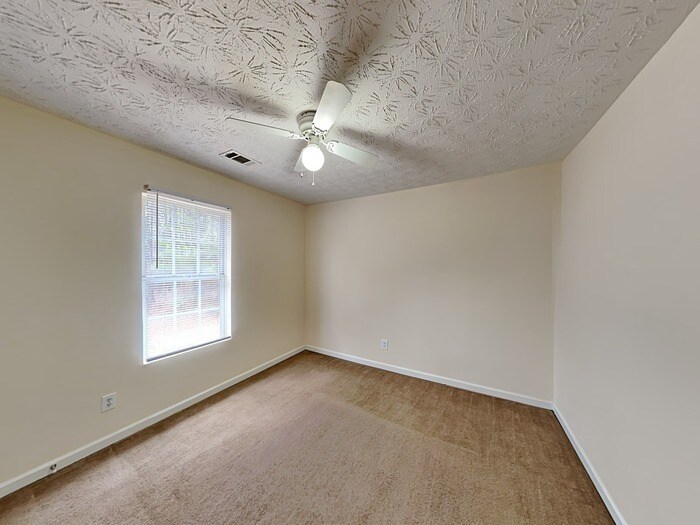 Building Photo - 2895 Arden Ridge Dr