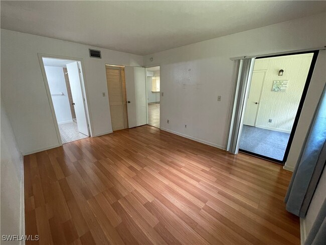 Building Photo - 28150 Pine Haven Way