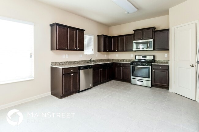 Building Photo - 2260 Clapton Ct