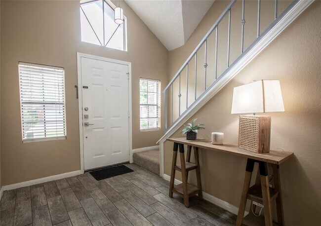 Building Photo - 2108 Warfield Way