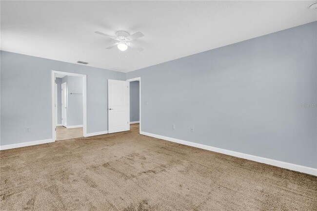 Building Photo - 12111 Imaginary Way