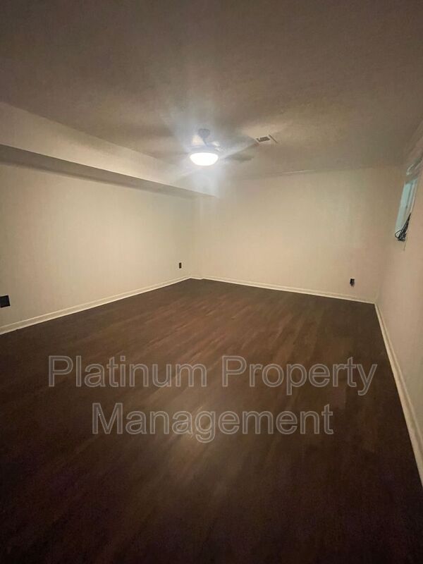Building Photo - 2564 Timberly Dr SE